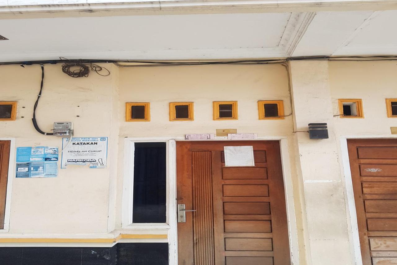 Oyo 91647 Sanina Residence بيماتانغسياتار المظهر الخارجي الصورة