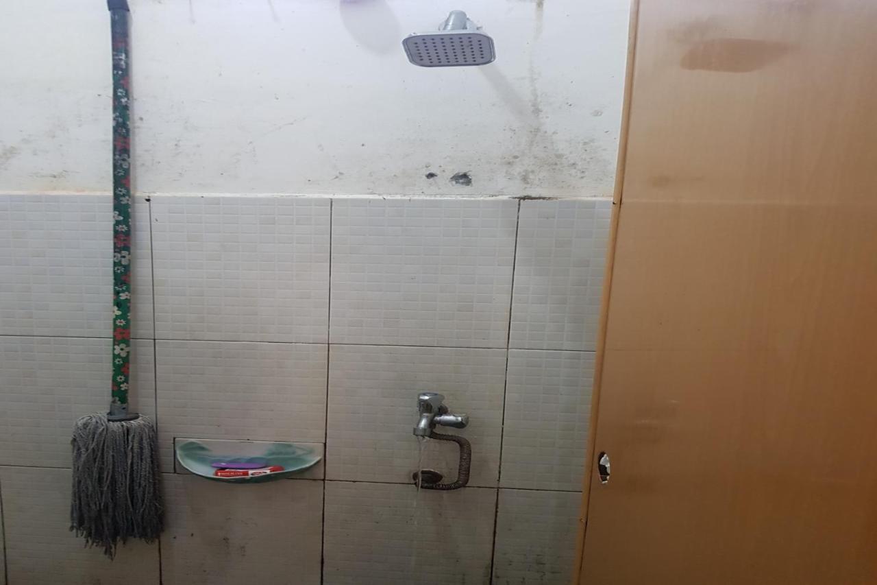 Oyo 91647 Sanina Residence بيماتانغسياتار المظهر الخارجي الصورة