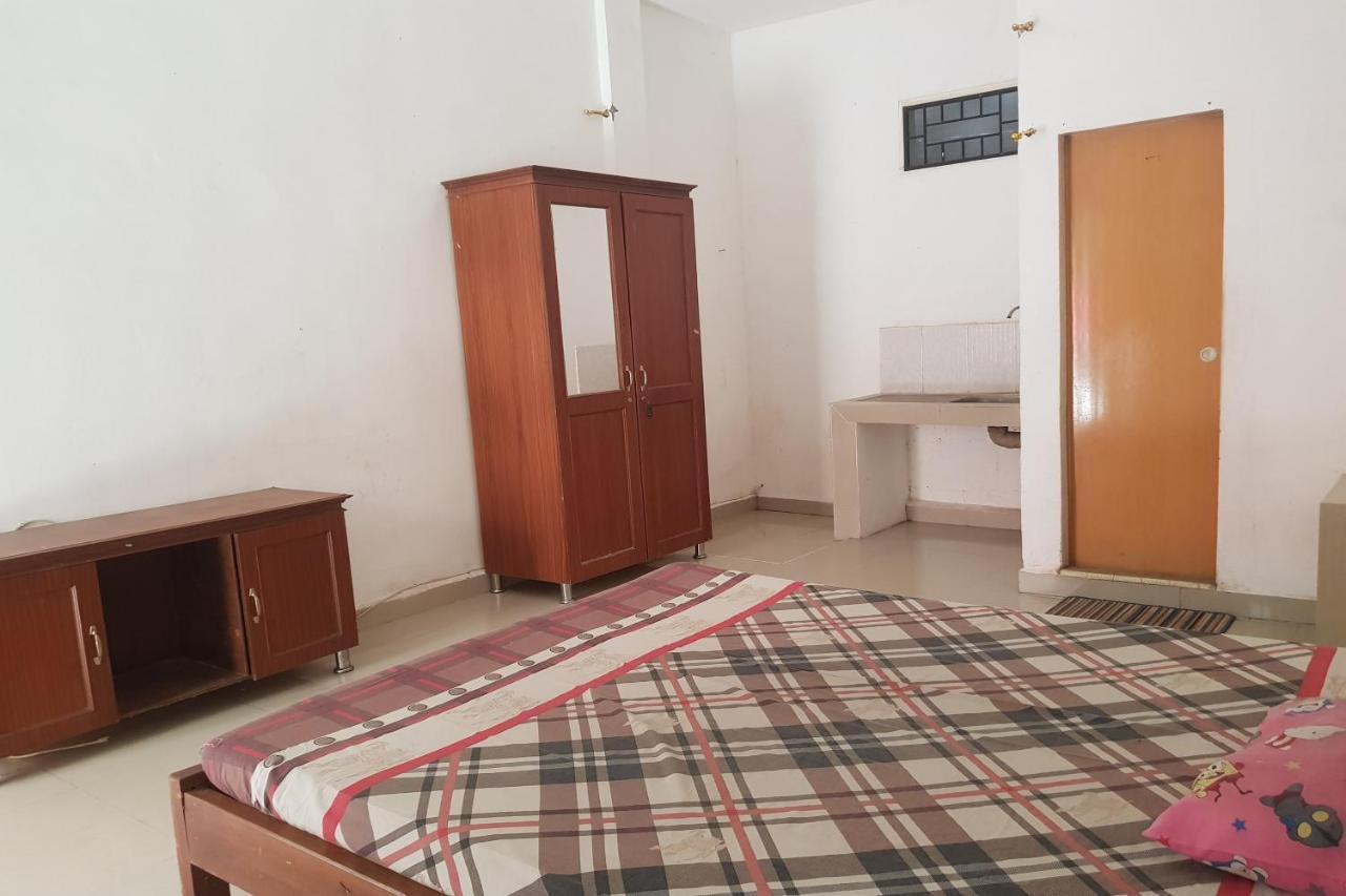 Oyo 91647 Sanina Residence بيماتانغسياتار المظهر الخارجي الصورة